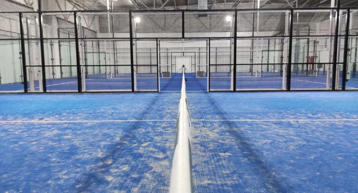Pistas de pádel indoor de Iron Padel Indoor Sevilla